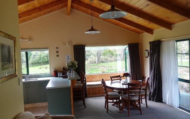 Kiwi Park Motels & Holiday Park