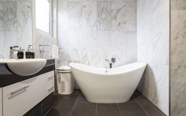 Boutique Stays - Elwood Hideaway