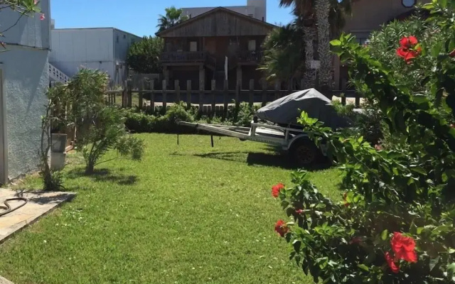 Gulf 4 Bedroom House by Fountain Vista