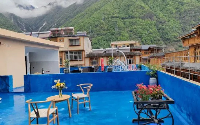 Wenruoyijia Hotel (Hailuogou Branch)