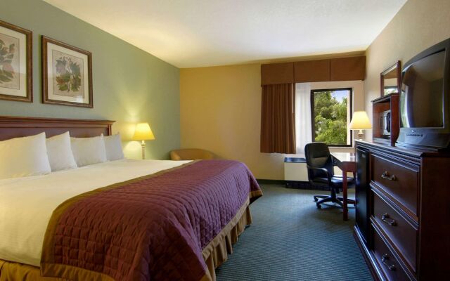 Bay Mountain Inn