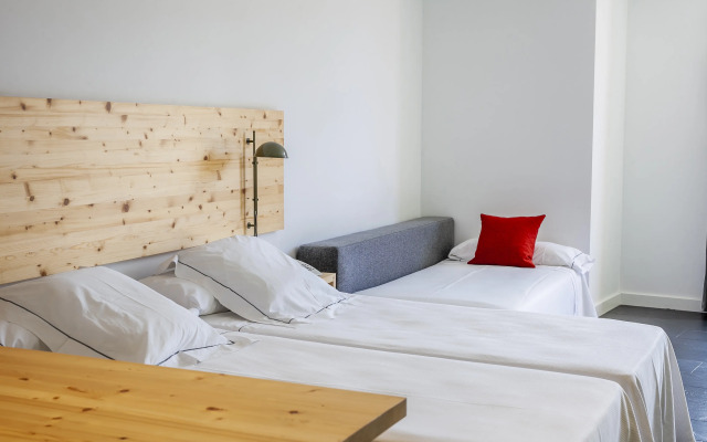 Tierra De Biescas Hotel