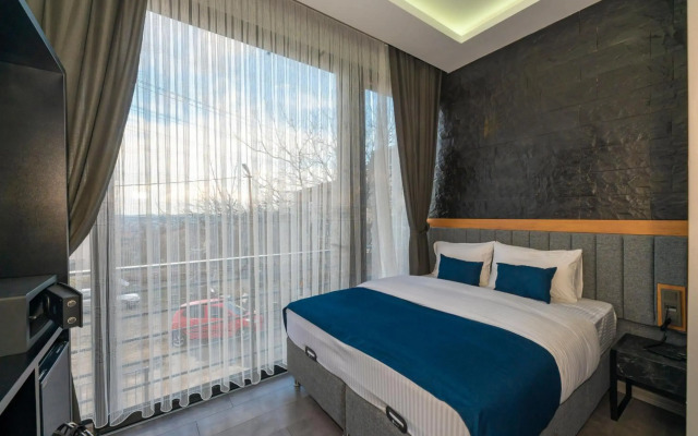 Melanj Airport Hotel