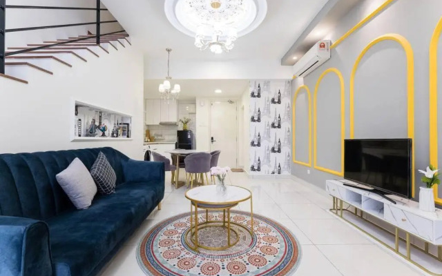 Arte Mont Kiara Duplex 4 pax Jacuzzi