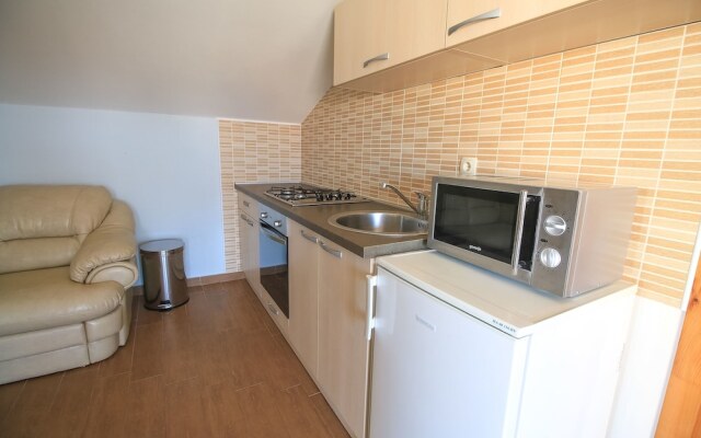 Apartment Ana