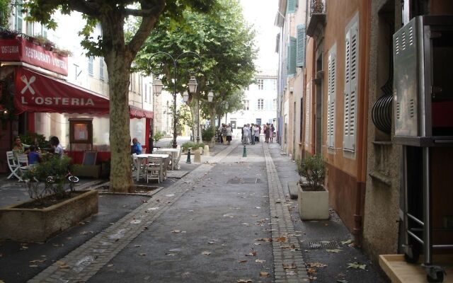 Beautiful House With Dishwasher Near the Popular St. Maxime