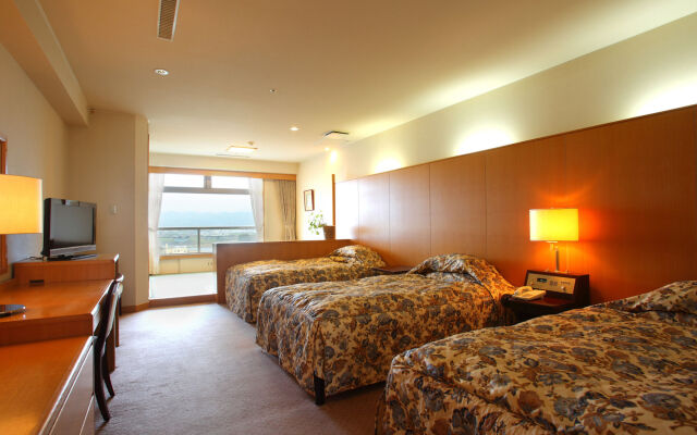 Hotel Parens Onoya