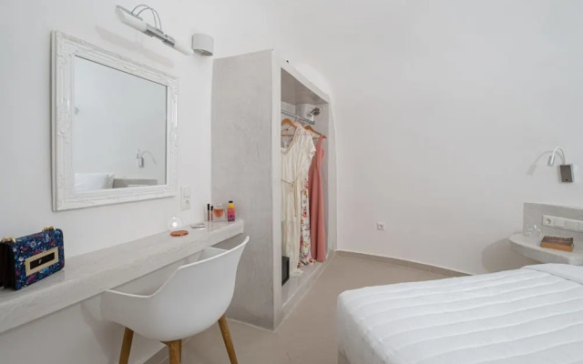 Santoterra Antigua Suites