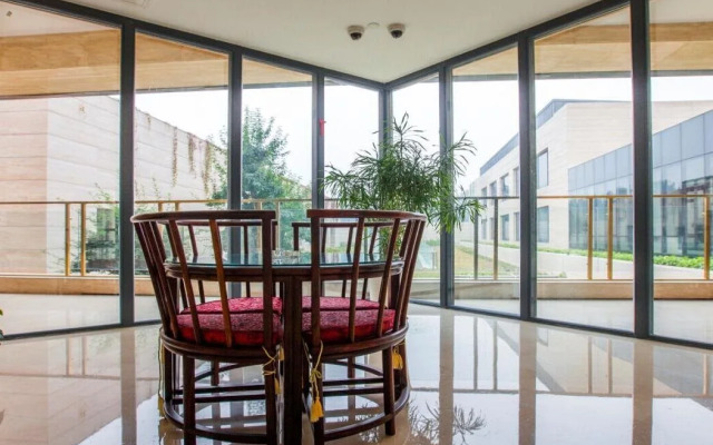 Imperial Palace Hotel