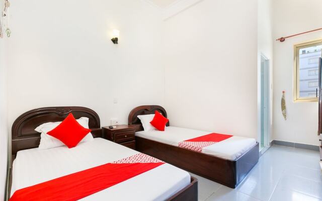 OYO 692 Trang Pham Hostel