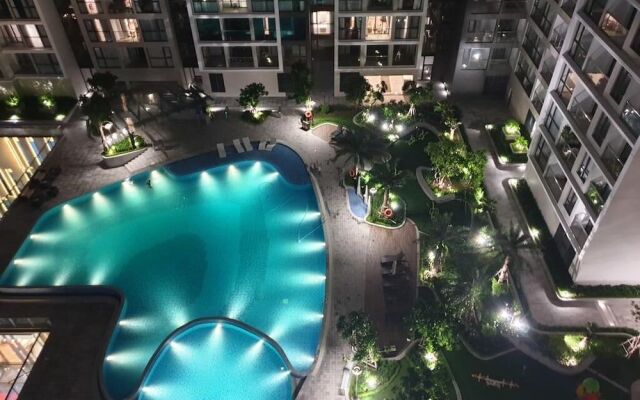Cindy Vinhomes Skylake Apartments