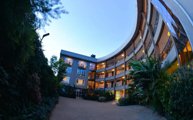 Maple Leaf Hotel