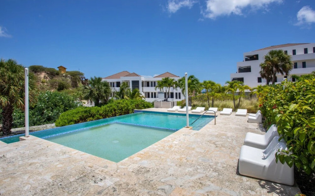 Blue Bay Green View