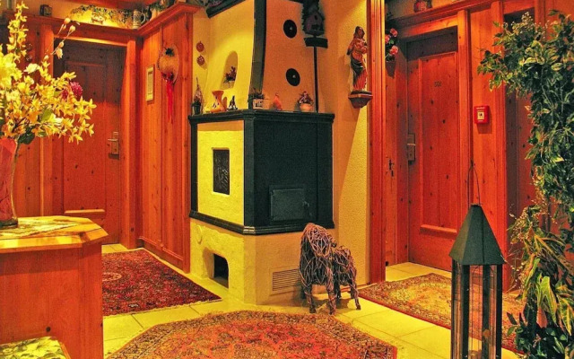 Chalet in Dienten With Ski-in Access & Pool