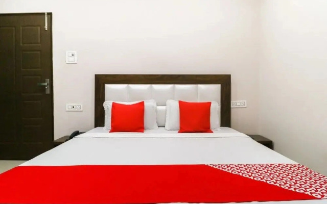 Malaya House by OYO Rooms