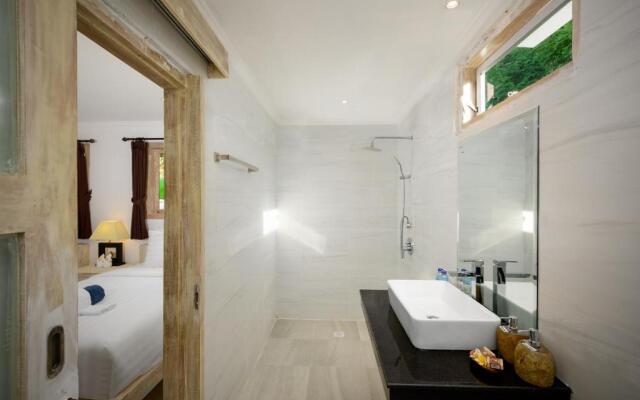 Balangan Beach Villa