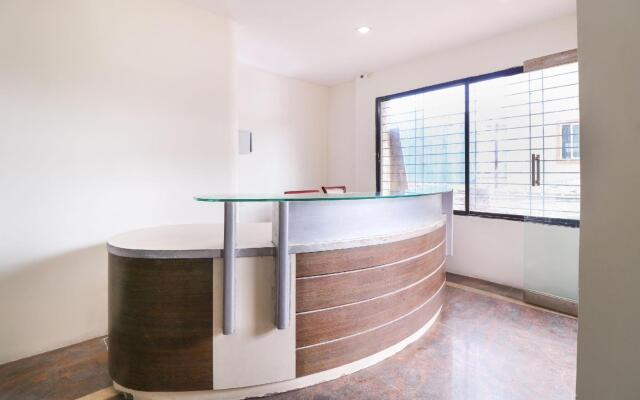 OYO The Royal International Hotel