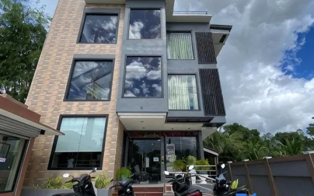 Eight Breeze Bohol