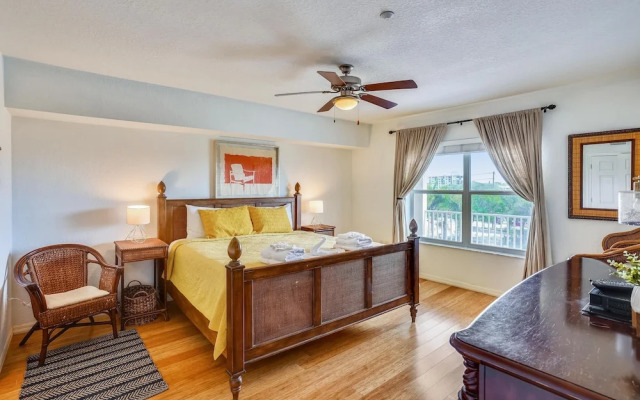 Oceanside 302