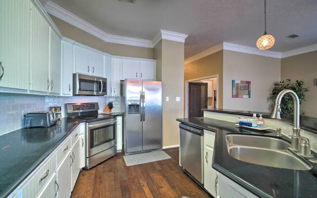 Waterfront Lake Conroe Getaway w/ Multiple Decks!