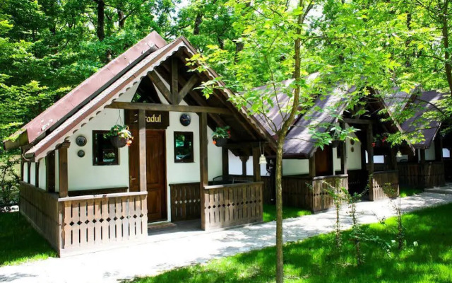 Cornul Vanatorului Bungalows