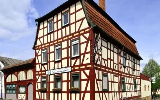Zur Friedenslinde