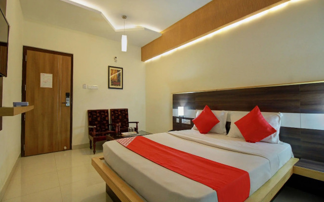 OYO 14406 Hotel Subashree