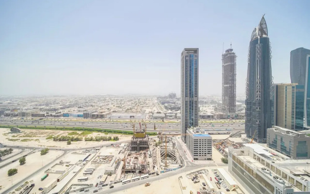 PVH - Opulent 2BR in Forte Tower 1