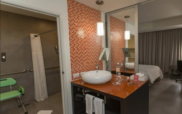 Fiesta Inn Cancun Las Americas