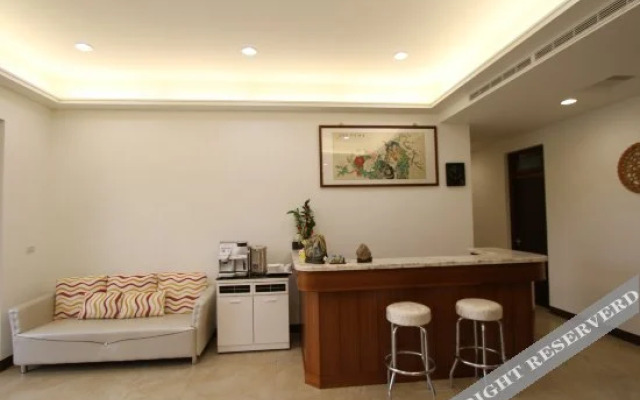 YI LAN Hostel