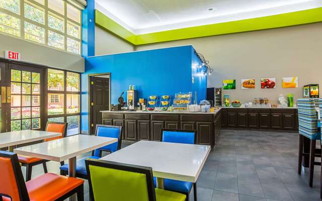 Quality Inn Atlanta Northeast I-85