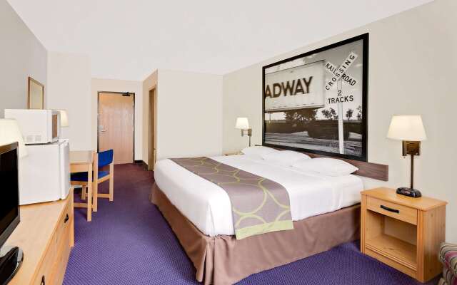 Super 8 by Wyndham St. James