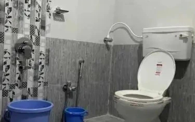 Hotel Pravin Executive by OYO Rooms