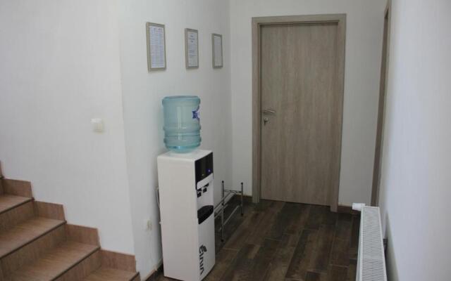 Studio Apartments Adian