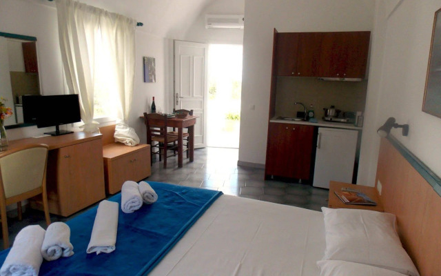 Sunrise Studios Perissa