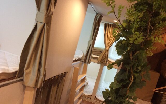 Toranomon Station bnbplus Capsule hotel