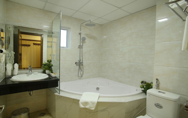 West Lake Home Hotel & Spa
