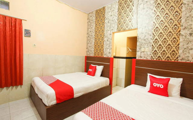 OYO 1594 Al Firdausi Residence