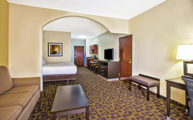 Holiday Inn Express Hotel and Suites Marysville by IHG