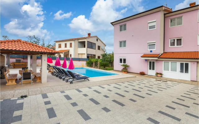 Apartment Valbandon 06