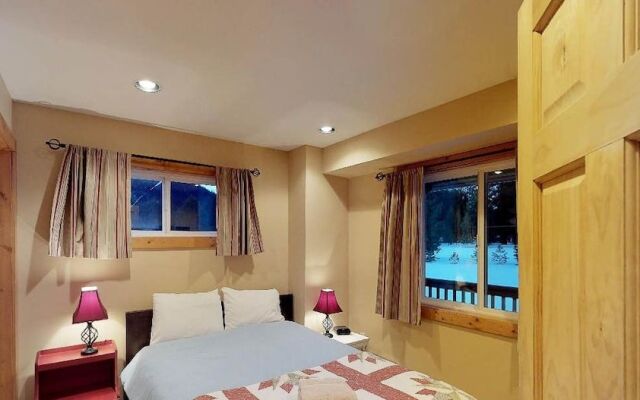 Peterson Acres in Plain