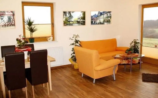 Apartment in Mtsrz With Garden