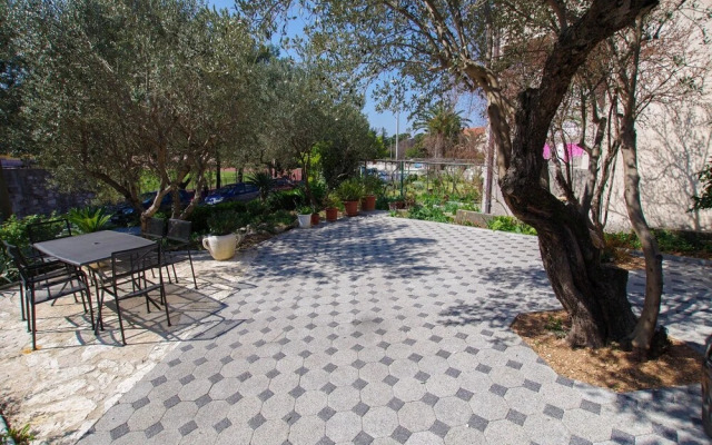 Srzi - 200 m From sea - A1