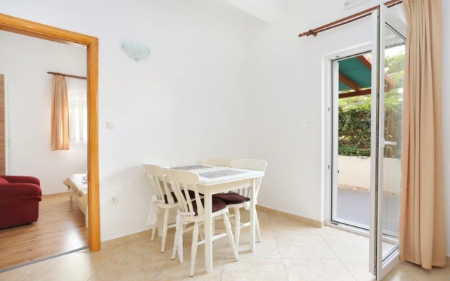 Lias - With Restaurant - A1