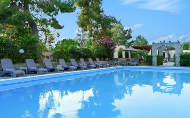 Stefania Beach Hotel