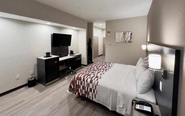 Red Roof Inn Hutchins