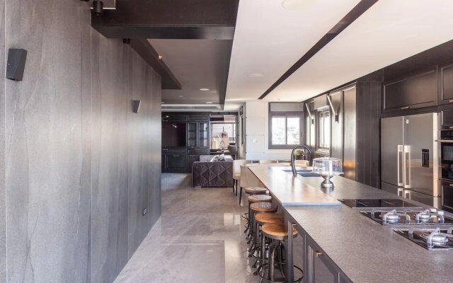 Deluxe  Beachfront 3BR Penthouse
