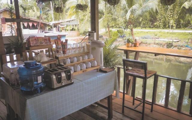 Lungkluay homestay