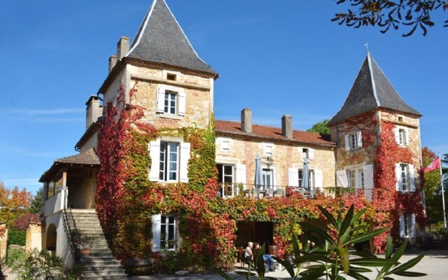 Wonderful location for weddings and parties by French château