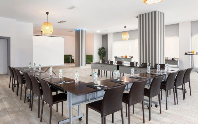 Hotel Madrid Chamartín Affiliated by Meliá